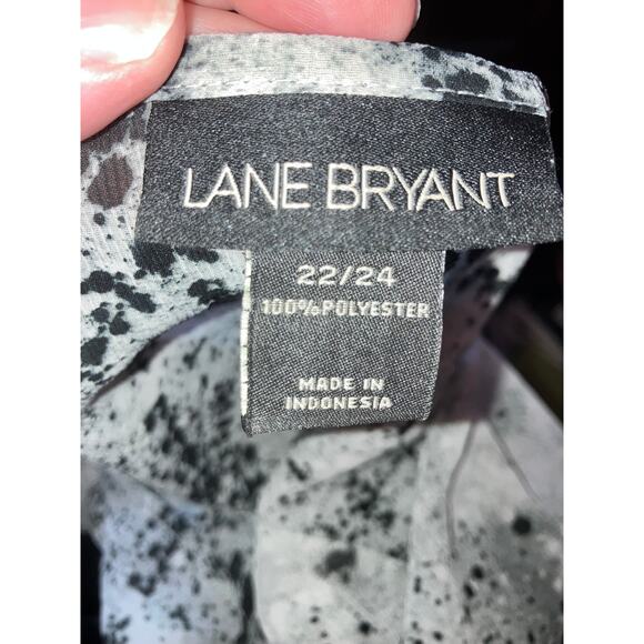 Lane Bryant Black and White Splatter Pattern Blouse 22/24! - Picture 4 of 6
